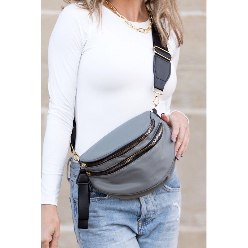 Gia Crescent Sling
