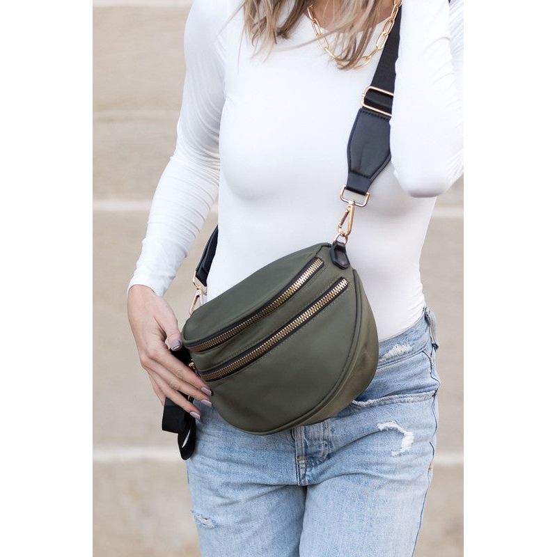 Gia Crescent Sling