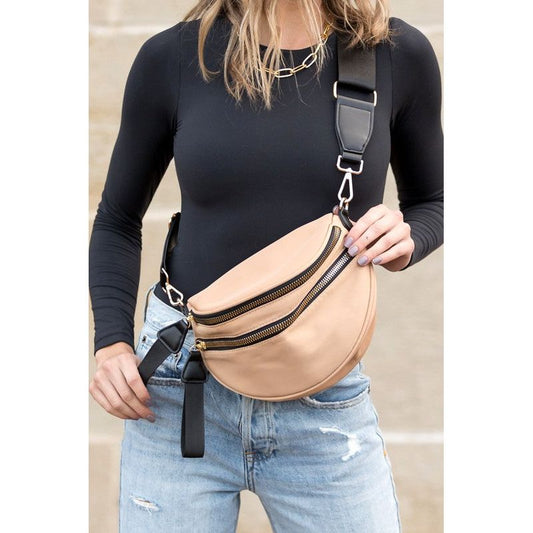 Gia Crescent Sling