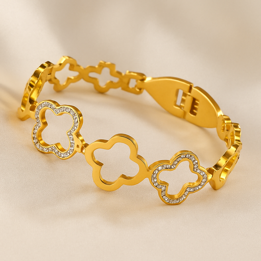 Gold Clover Elegance Bracelet