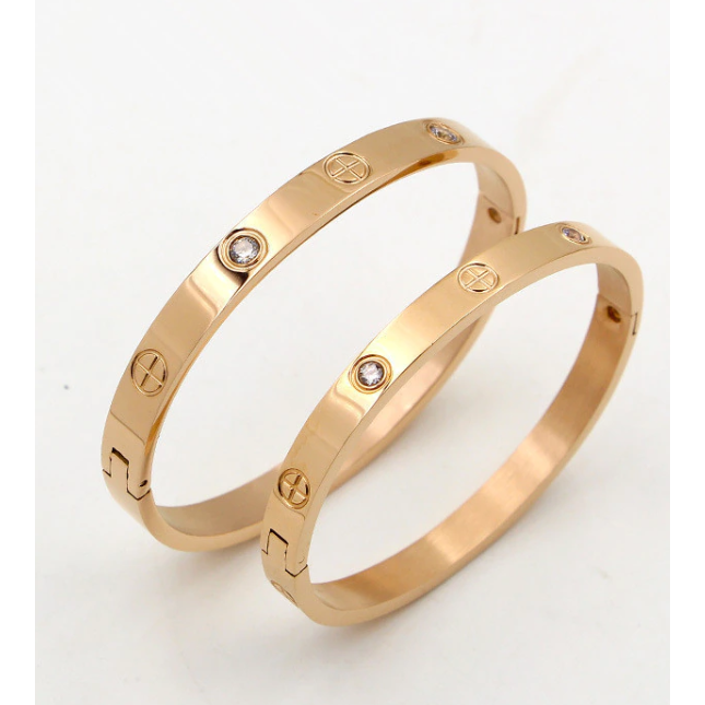 LOVELY BRACELET LUXURY BANGLE
